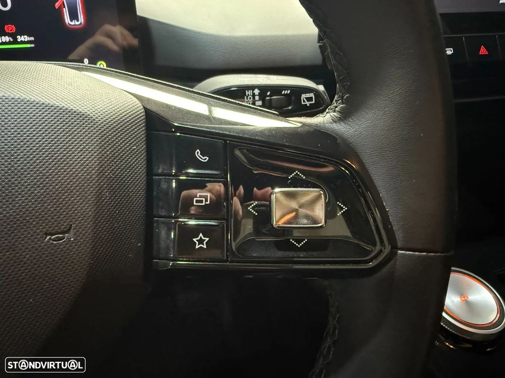 MG MG4 64 kWh Luxury - 31