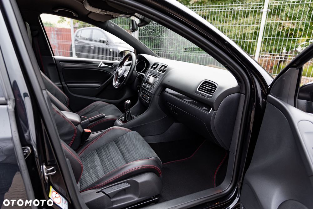 Volkswagen Golf 2.0 GTI Edition 35 - 26