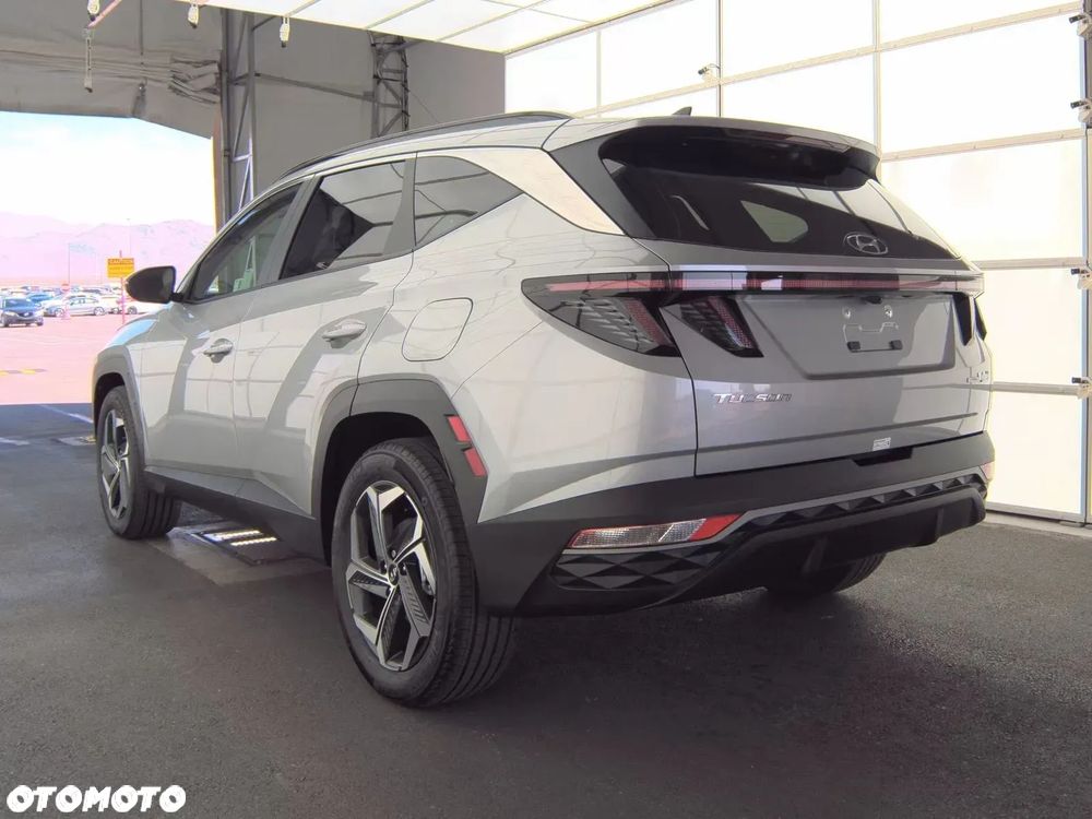 Hyundai Tucson - 4