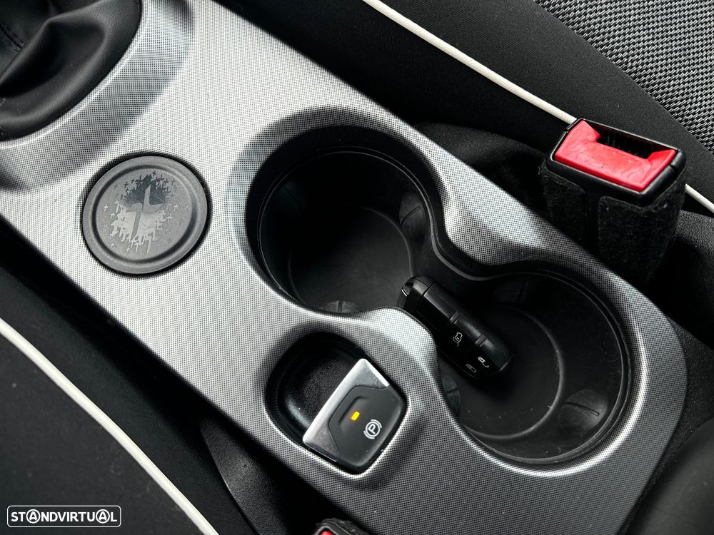 Fiat 500X 1.3 MJ City Cross J18 S&S - 32