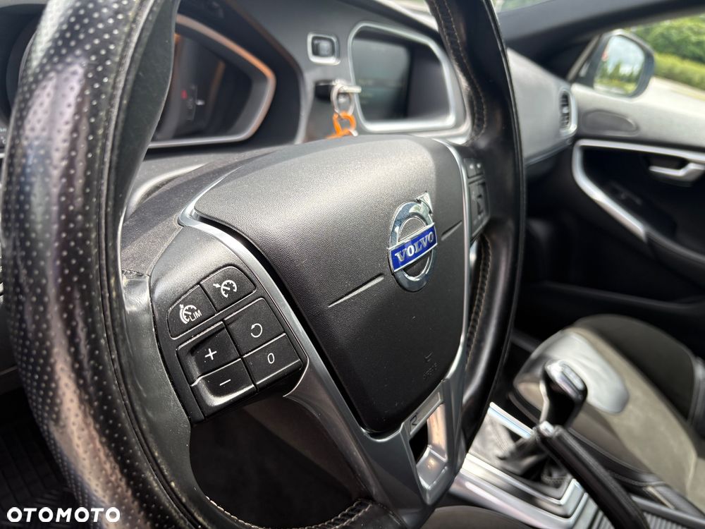 Volvo V40 D2 RDesign - 17