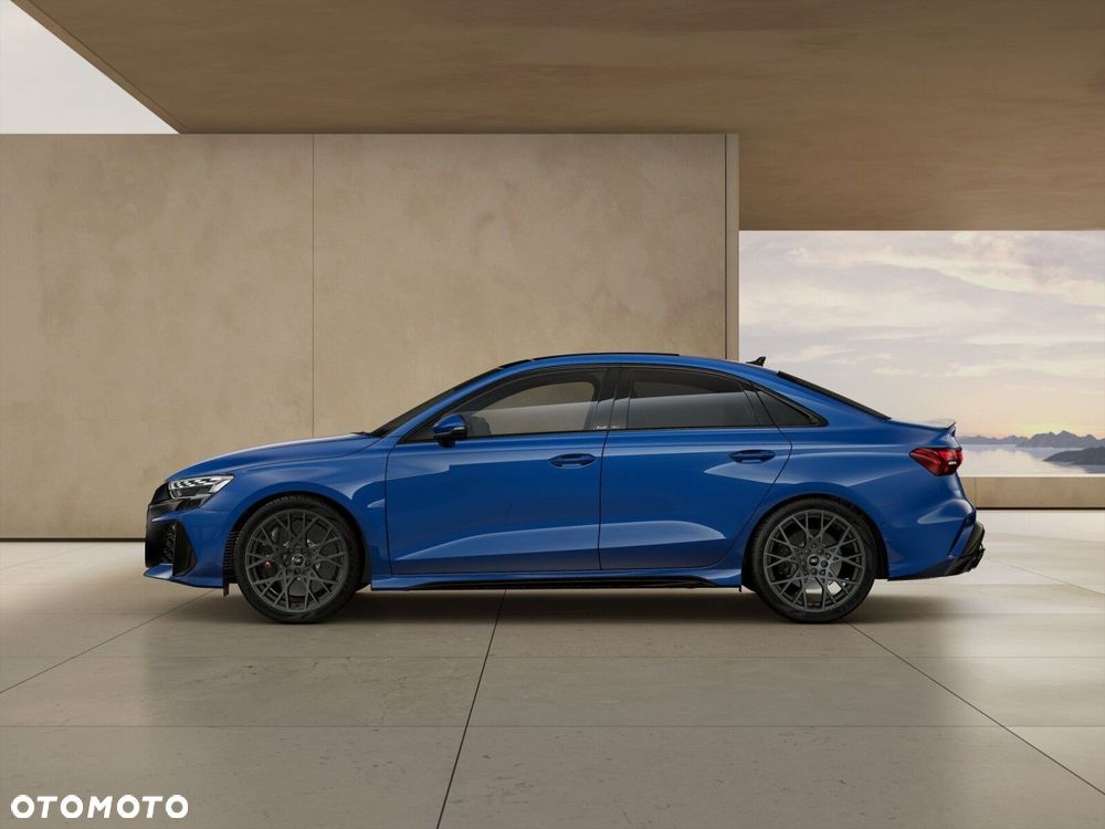 Audi RS3 Limousine - 3