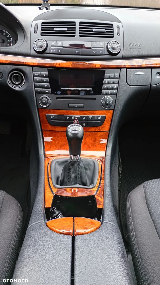 Mercedes-Benz Klasa E 200 Kompressor Elegance - 8