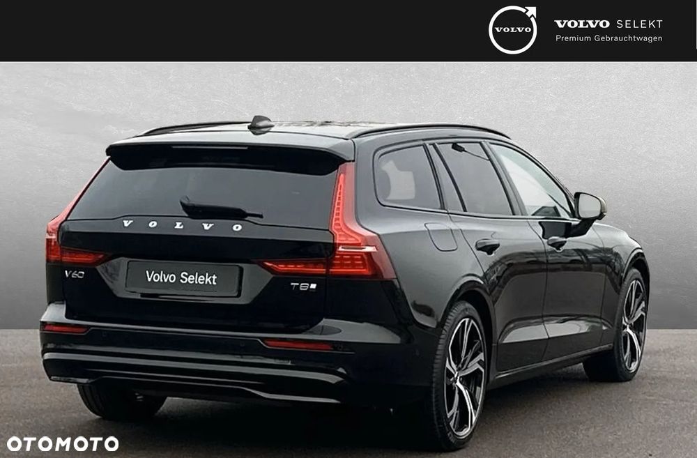 Volvo V60 T8 AWD Ultra Dark - 2