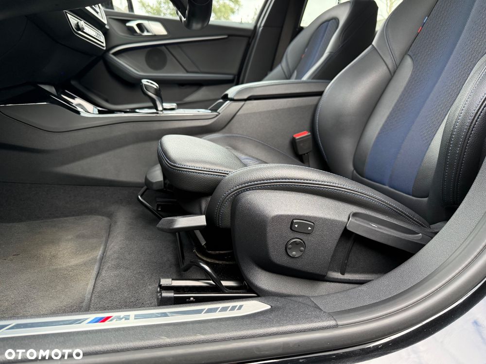 BMW Seria 1 118i M Sport - 27