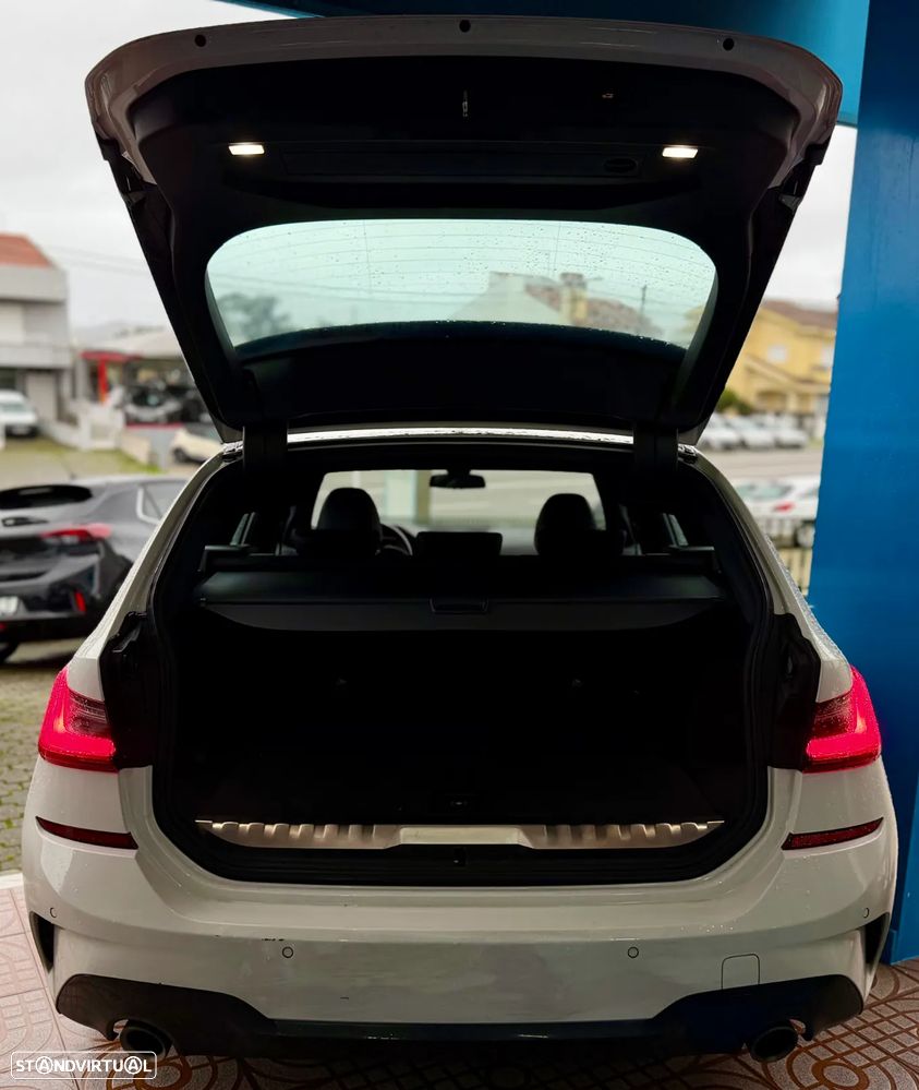 BMW 320 e Pack M Auto - 26