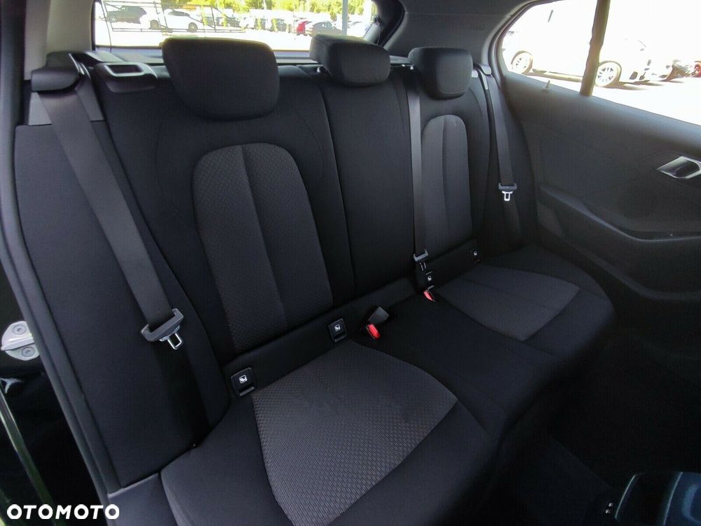 BMW Seria 1 118i Advantage - 13
