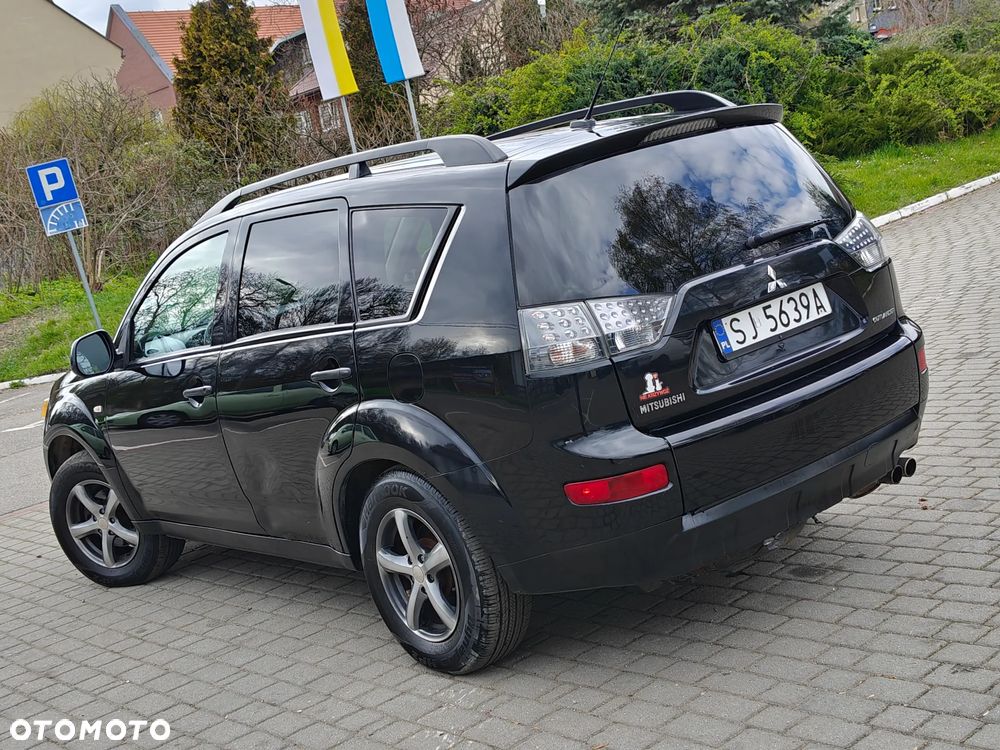 Mitsubishi Outlander 2.4 4WD CVT Intense - 6