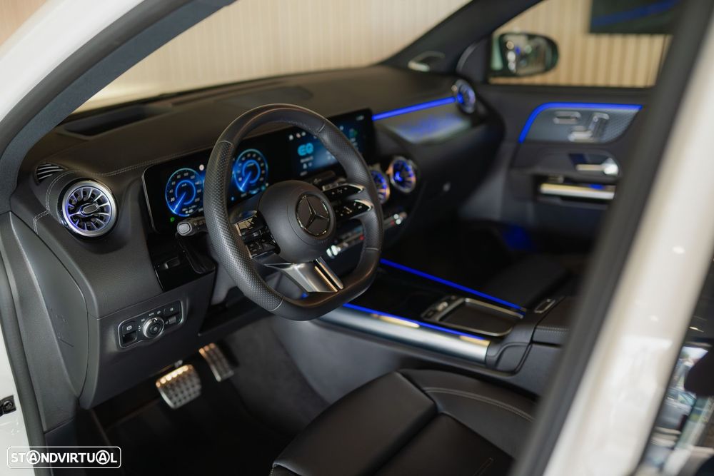 Mercedes-Benz EQA 300 4Matic AMG Line - 3