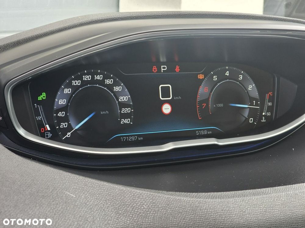 Peugeot 3008 1.6 THP Allure S&S EAT6 - 22