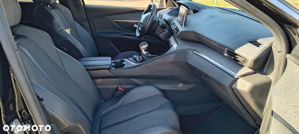 Peugeot 5008 - 14