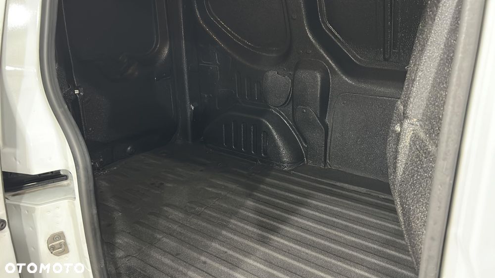 Renault Express Van - 13