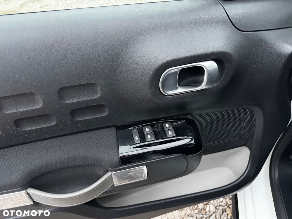 Citroën C3 1.2 PureTech GPF Shine - 30