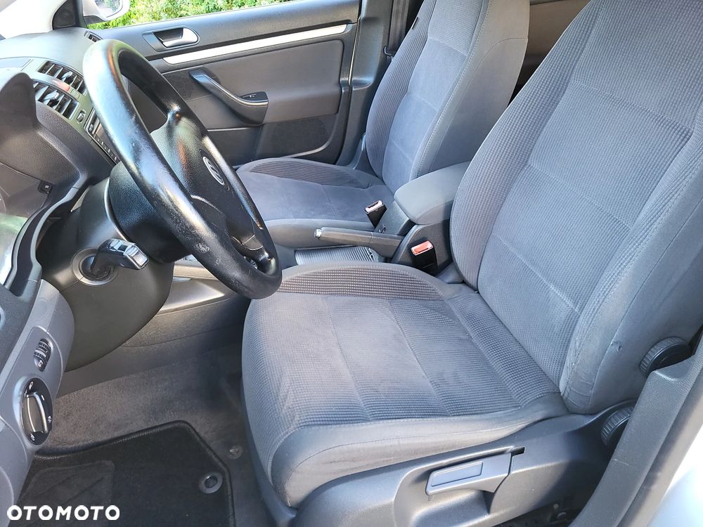 Volkswagen Jetta 1.9 TDI Comfortline - 35