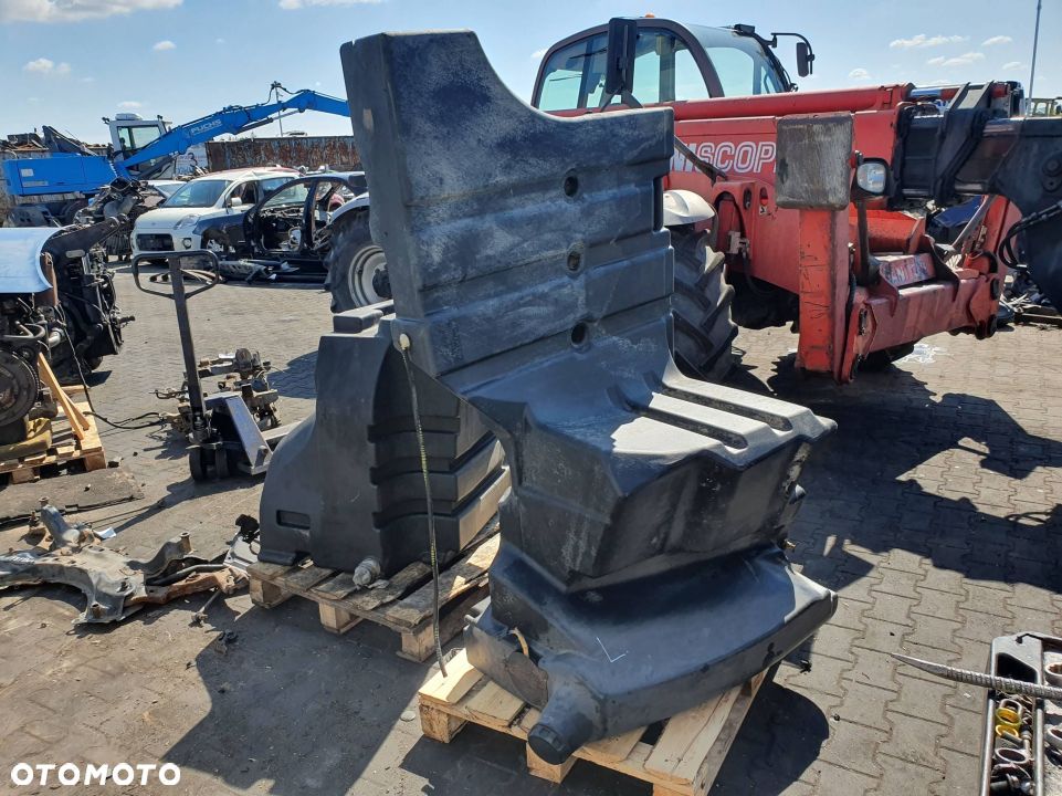 ZBIORNIK PALIWA CASE MAGNUM 280 PRAWY - 4