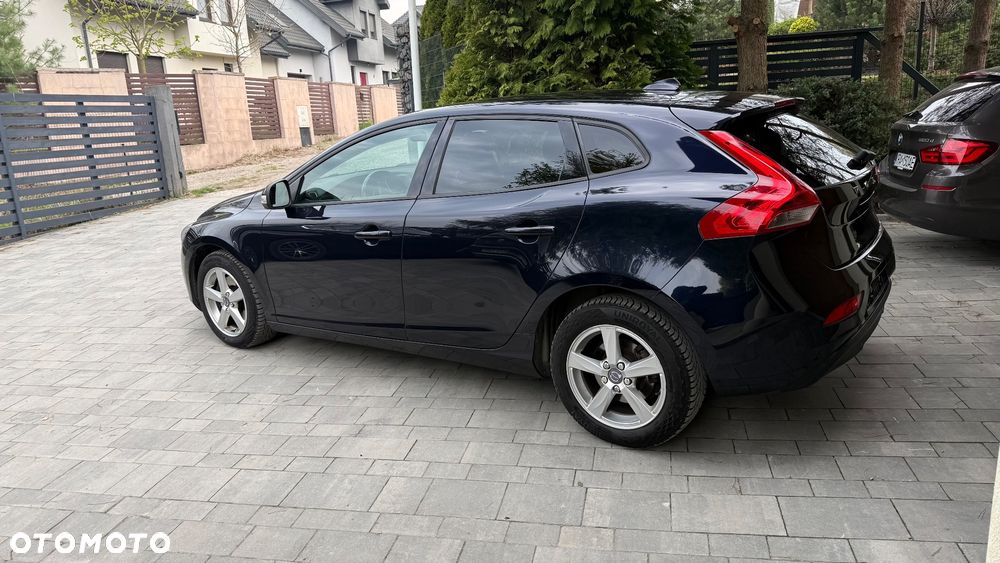 Volvo V40 D2 Summum - 14