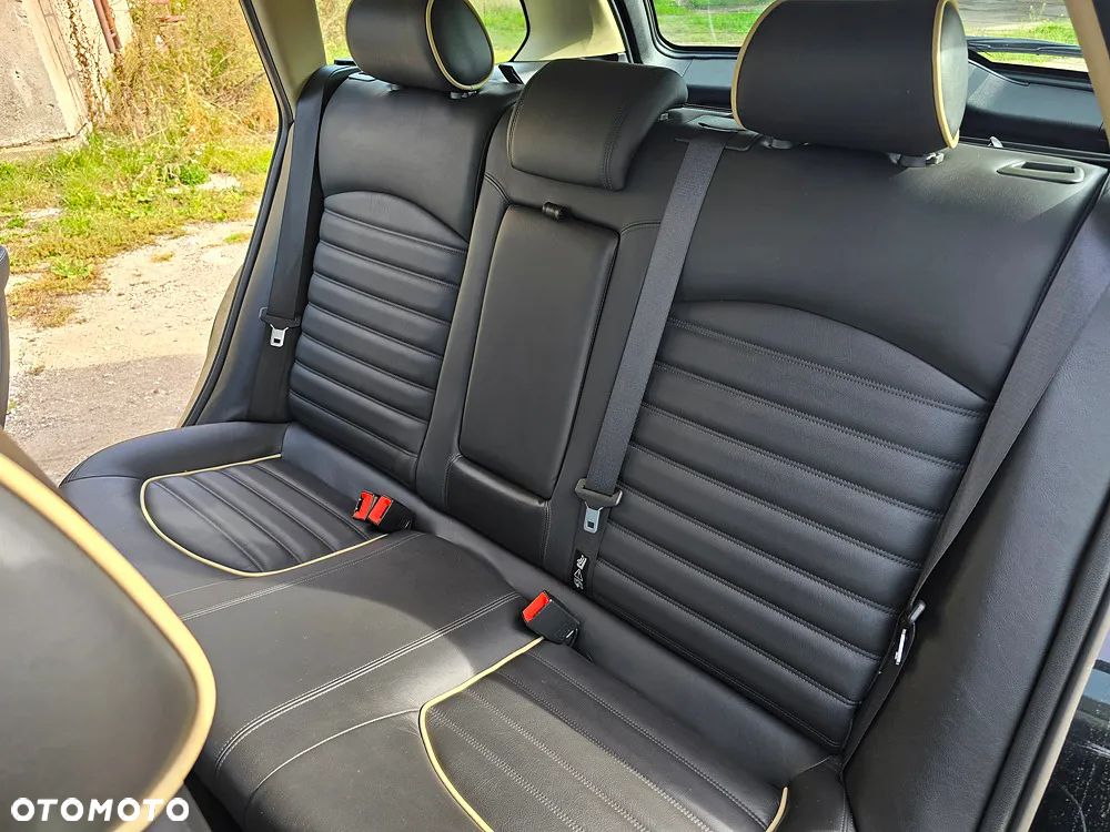 Jaguar X-Type - 18