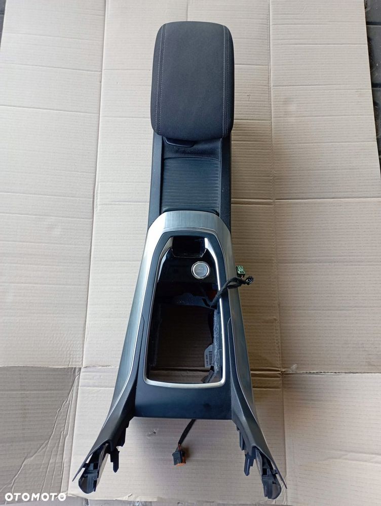 PEUGEOT 308 T9 TUNEL ŚRODKOWY PODŁOKIETNIK EUROPA - 1