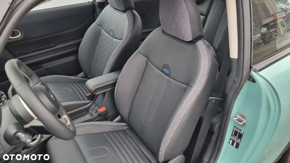 MINI Cooper C Linia Favoured - 13
