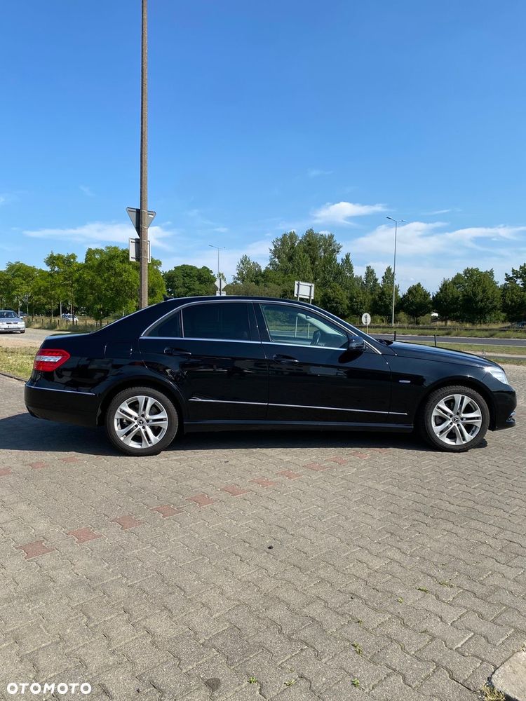 Mercedes-Benz Klasa E 220 CDI BlueEff Avantgarde - 6