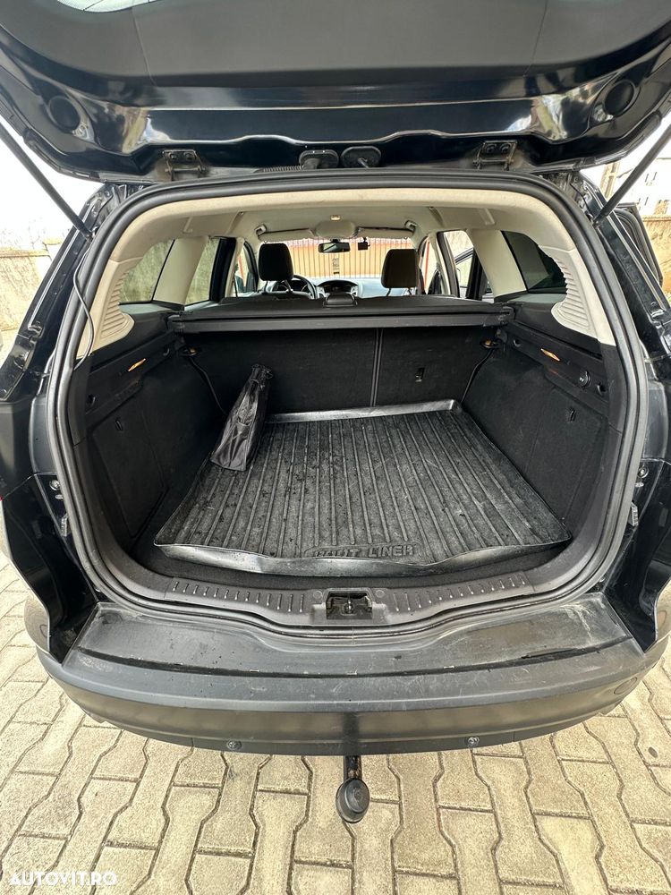 Ford Focus - 25