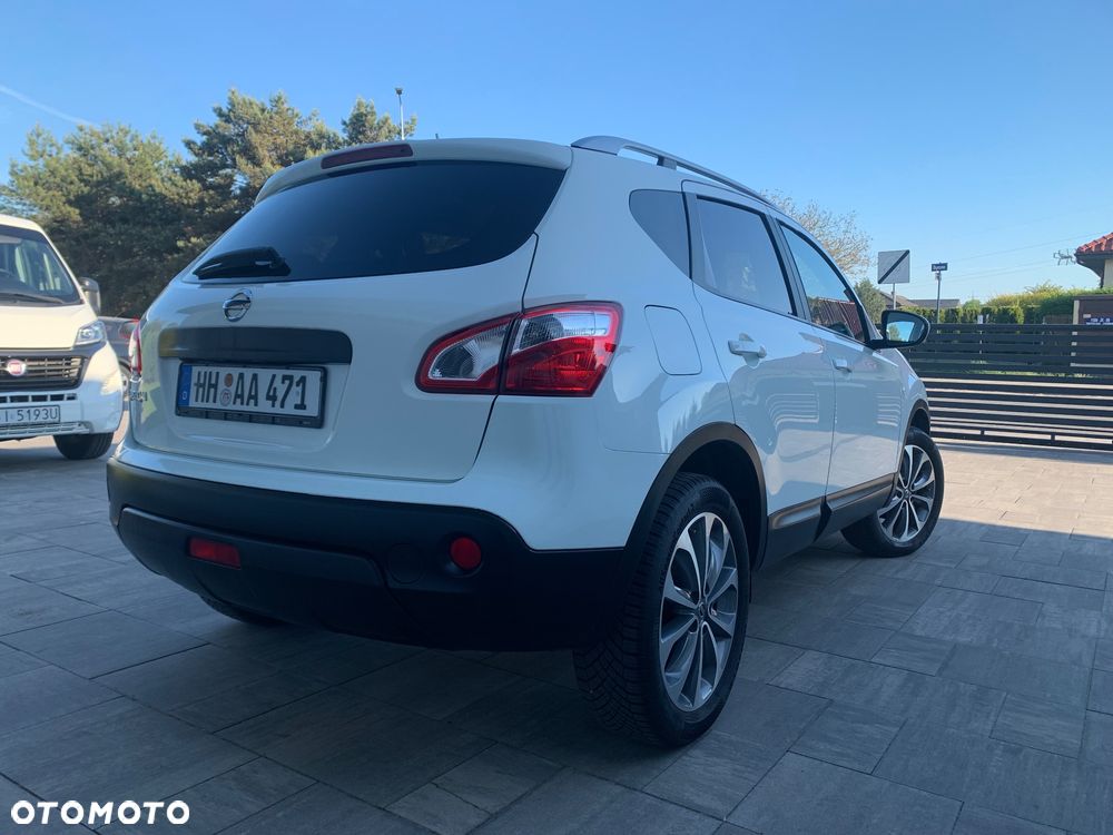 Nissan Qashqai - 2
