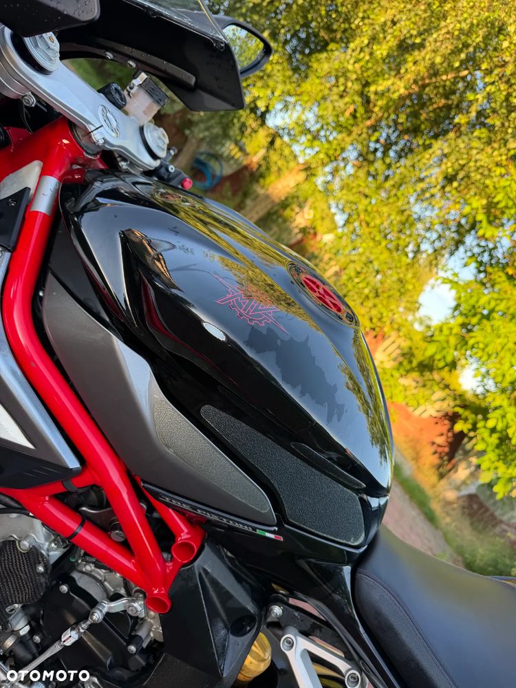 MV AGUSTA F3 - 8