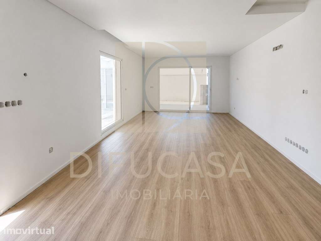 R352 Moradia T3 com Piscina - Grande imagem: 4/14