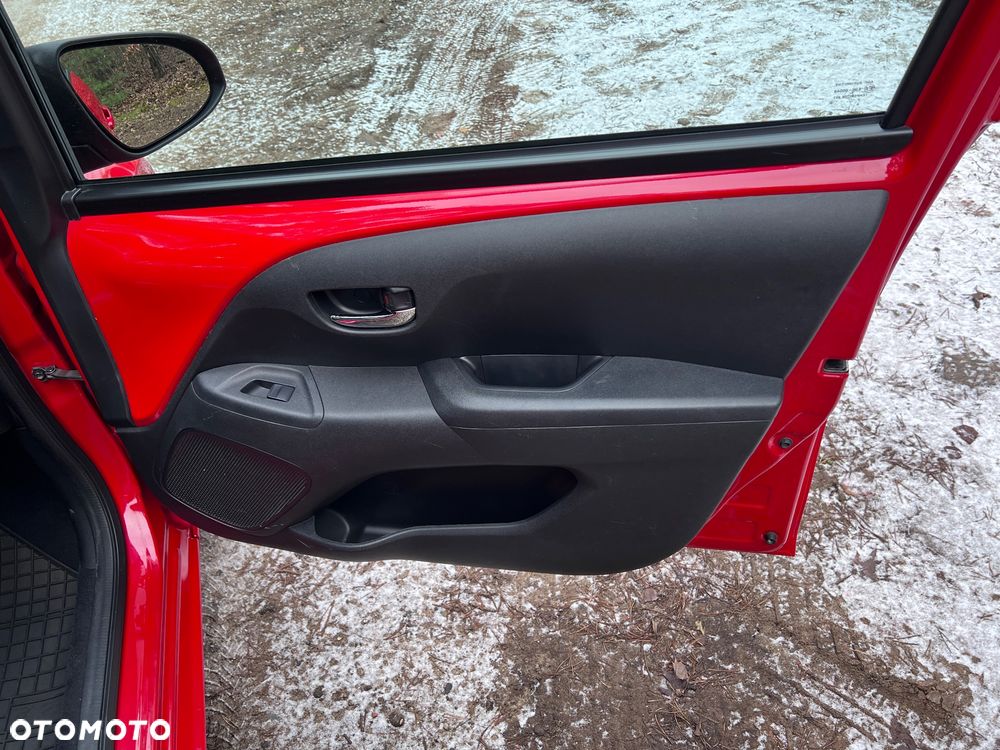 Toyota Aygo x-play - 34