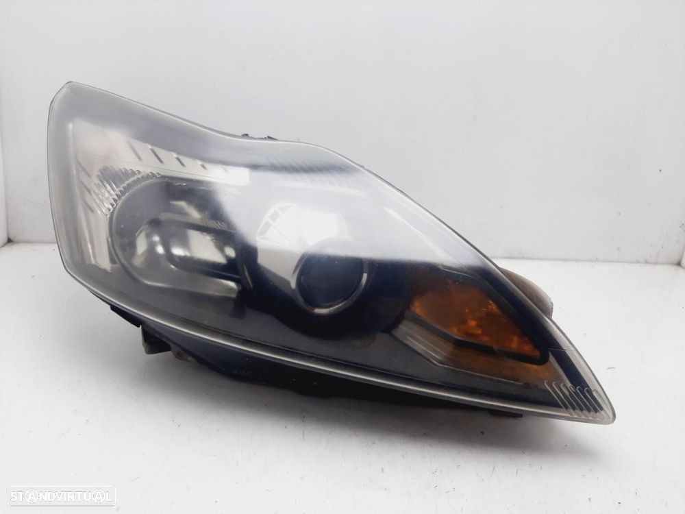 FAROL DIREITO FORD FOCUS - 1
