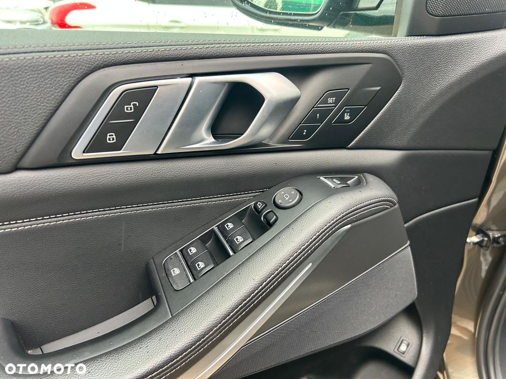 BMW X5 xDrive45e - 39