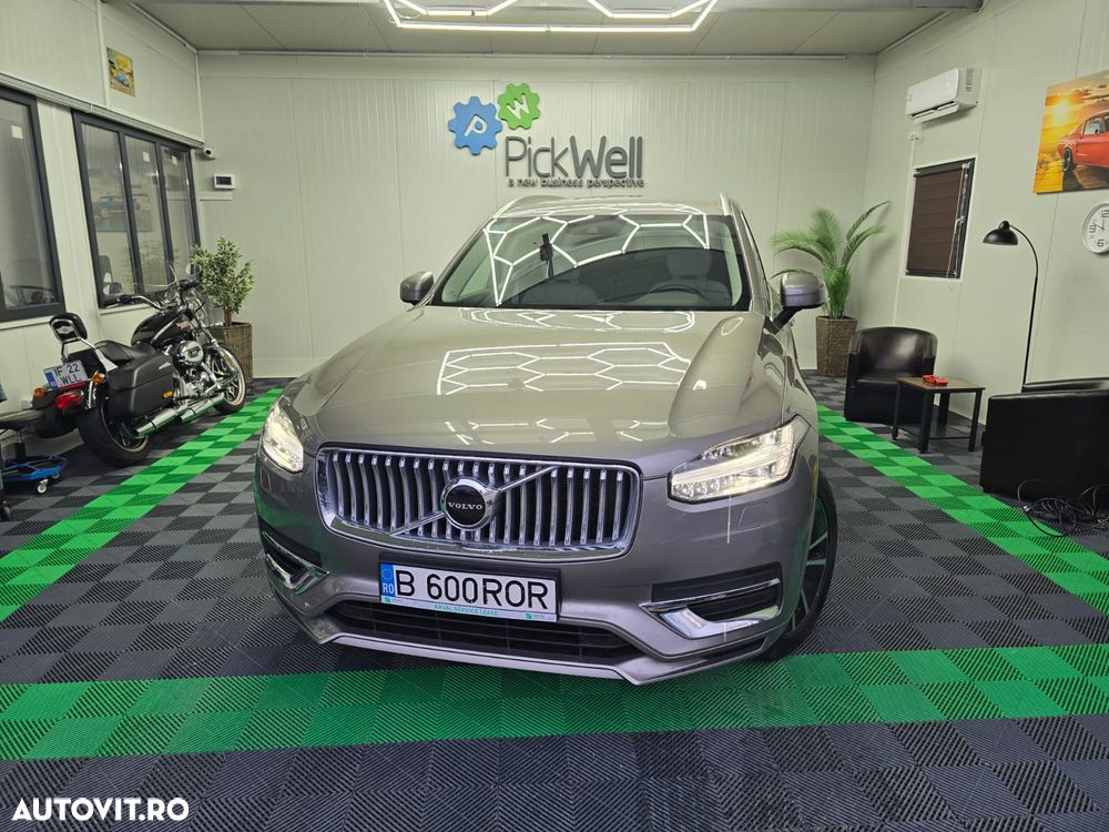 Volvo XC 90 - 1