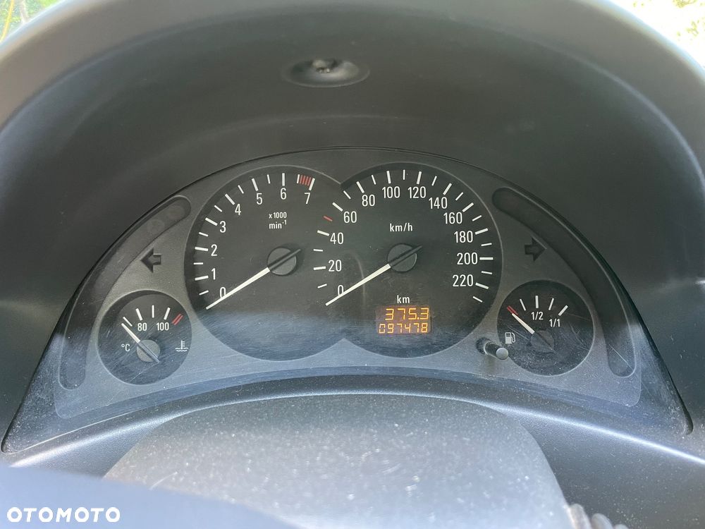 Opel Corsa 1.0 12V Base / Start - 6