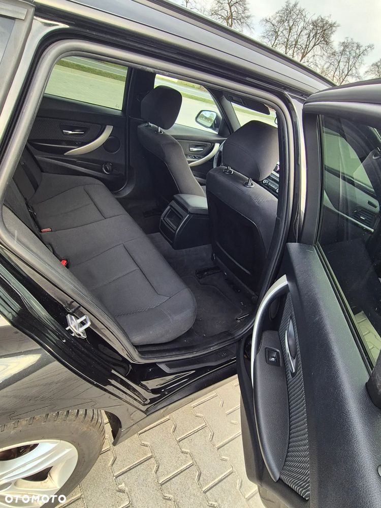 BMW Seria 3 318d - 6
