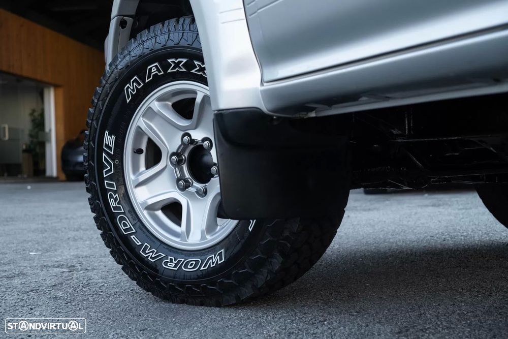 Toyota Land Cruiser 3.0 TD Pack 2 - 11