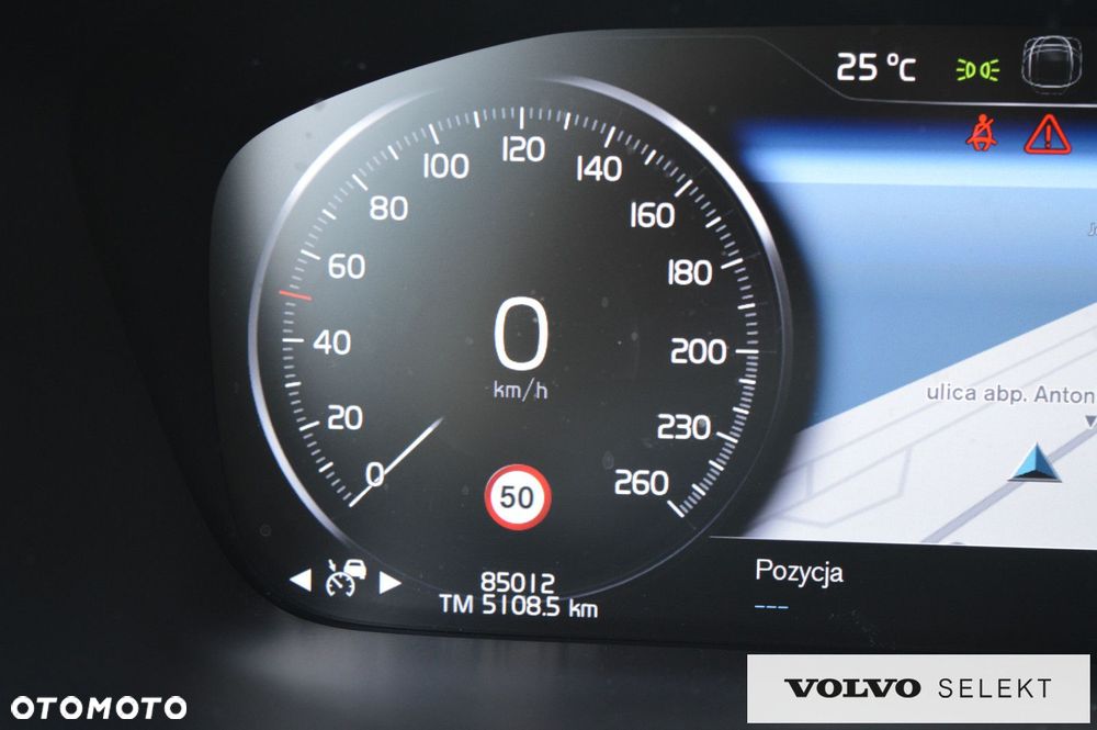 Volvo V90 Cross Country - 16