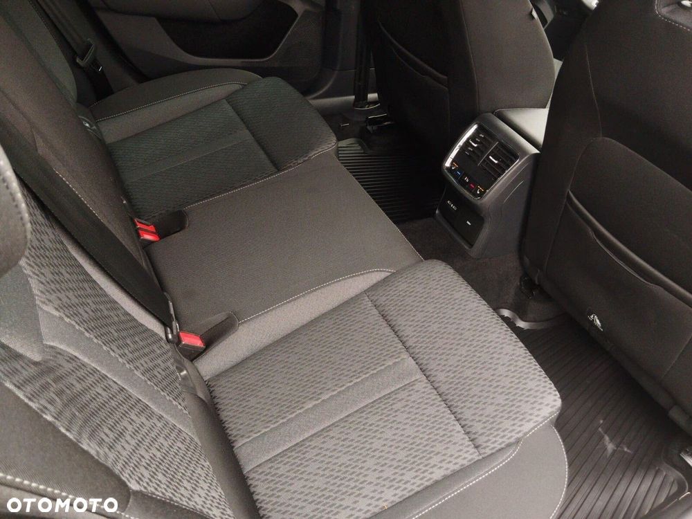 Skoda Octavia 2.0 TDI DSG Style - 19