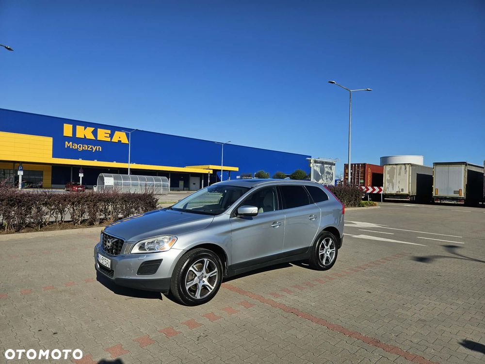 Volvo XC 60 T6 AWD Momentum