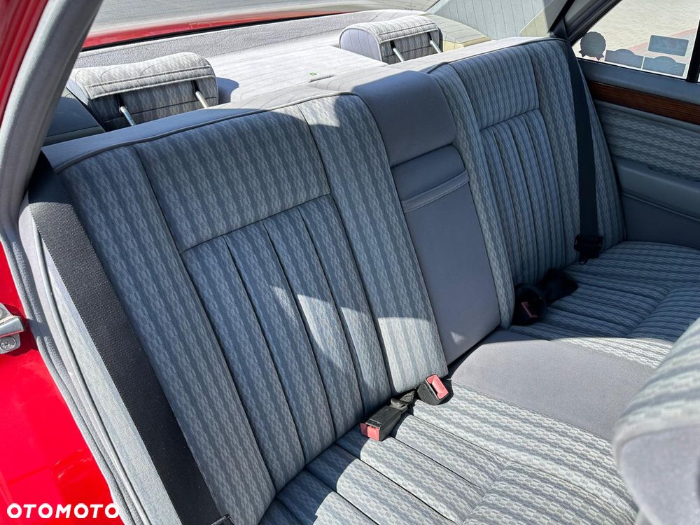 Mercedes-Benz W124 (1984-1993) - 11