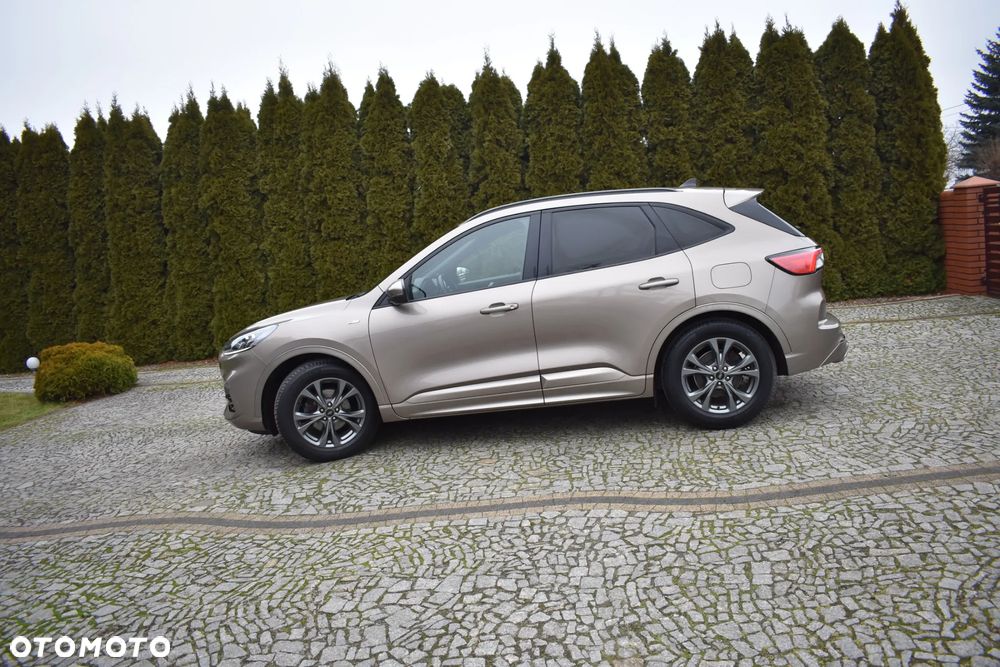 Ford Kuga 1.5 EcoBoost ST-LINE X - 4