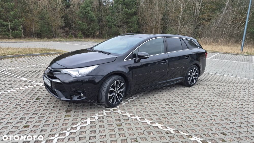 Toyota Avensis 1.8 Prestige - 1