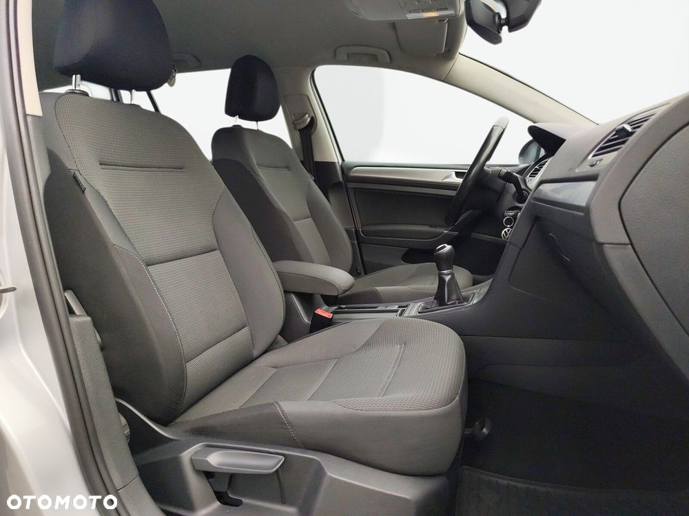 Volkswagen Golf Variant - 20