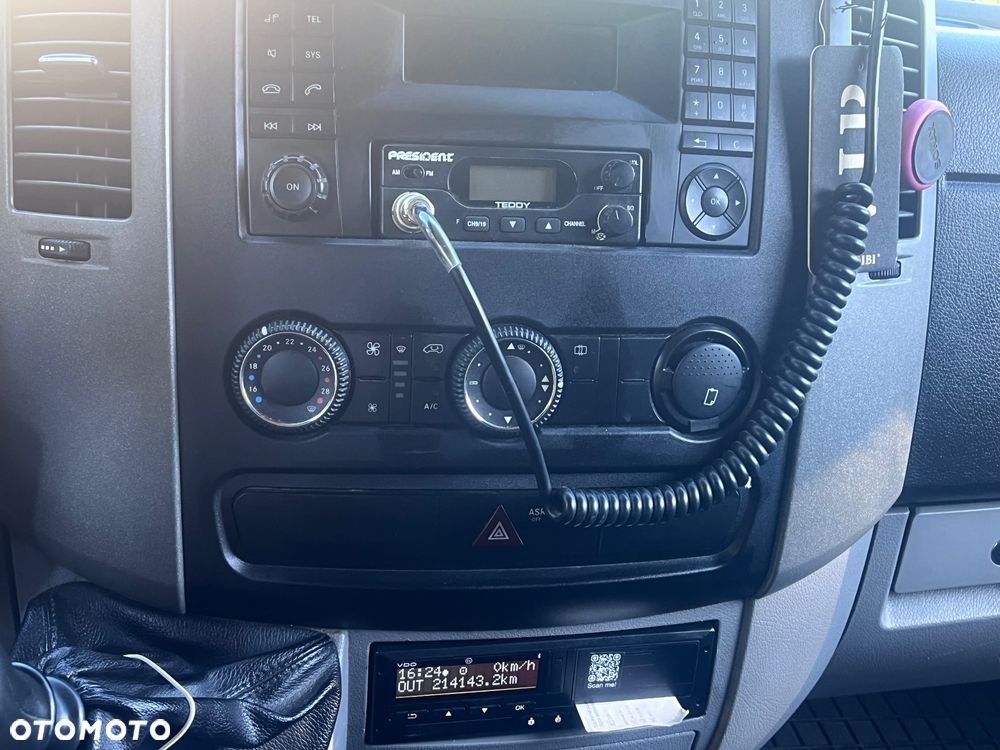 Mercedes-Benz Sprinter 319 - 5