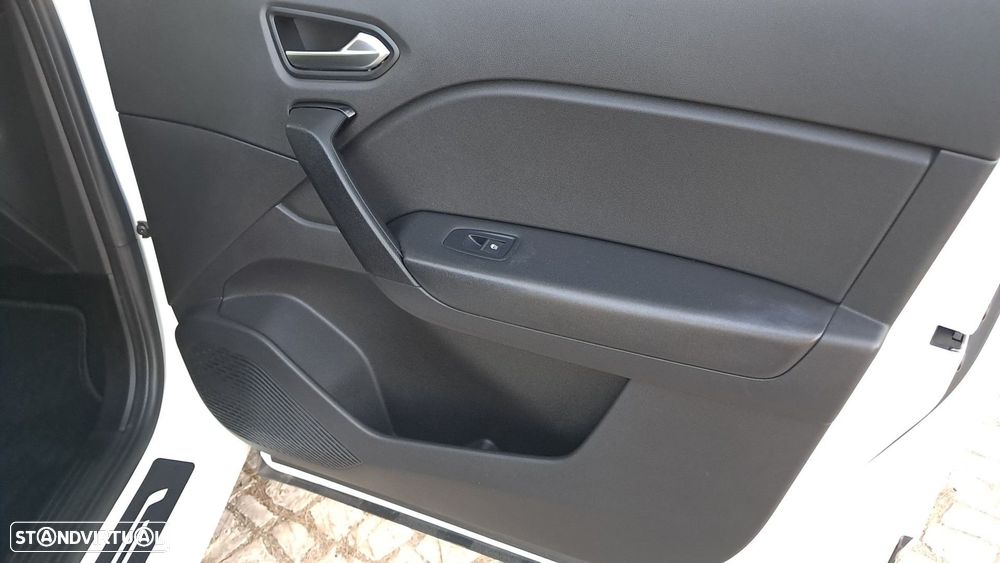 Renault Captur 1.0 TCe Equilibre Bi-Fuel - 33