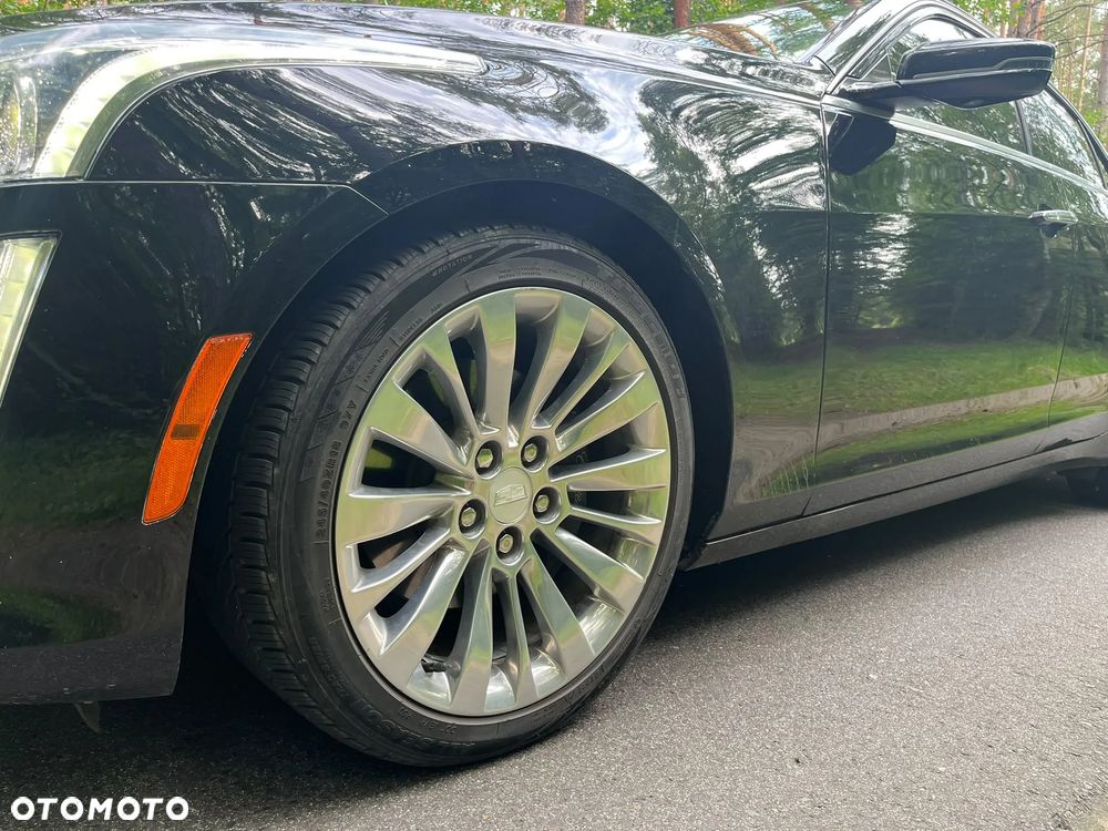 Cadillac CTS - 6
