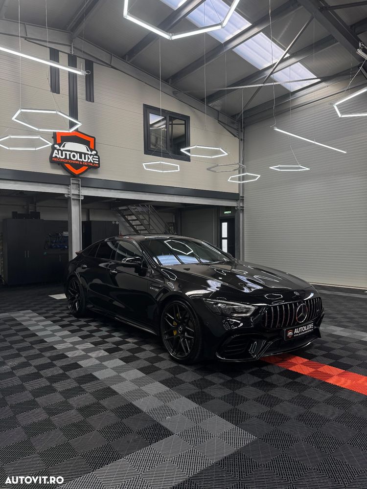 Mercedes-Benz AMG GT-S 63 4MATIC+ - 10
