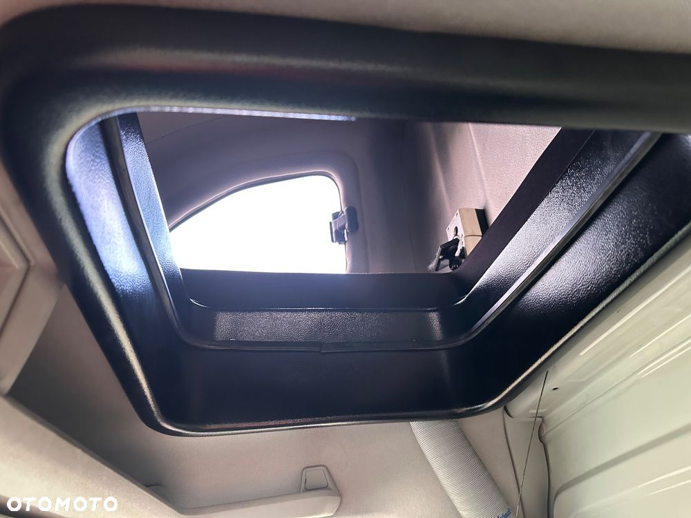 Volkswagen Crafter - 37