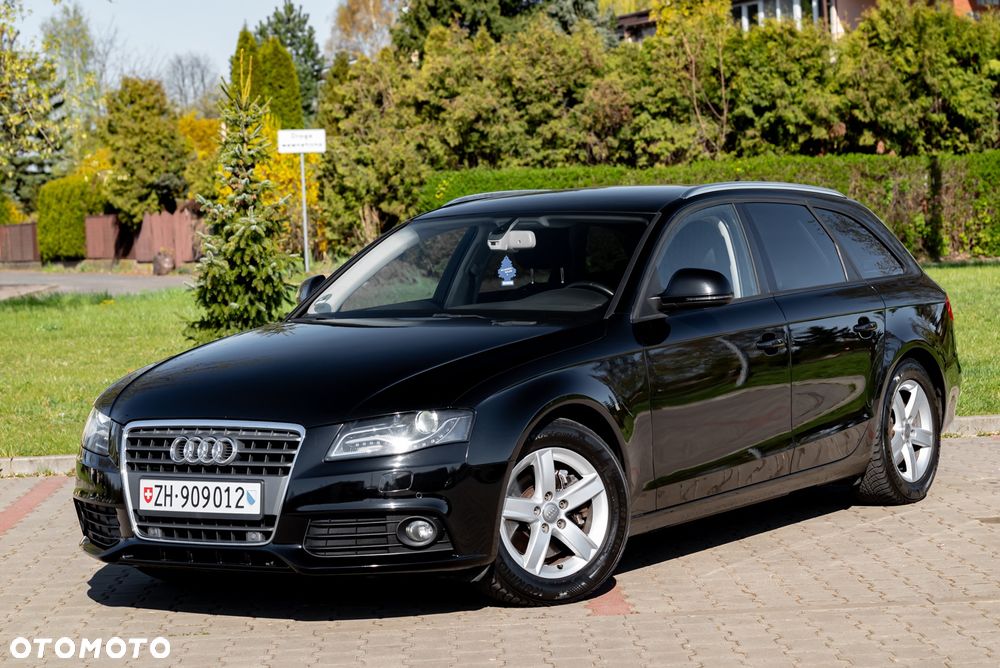 Audi A4 Avant 2.0 TFSI Attraction - 2