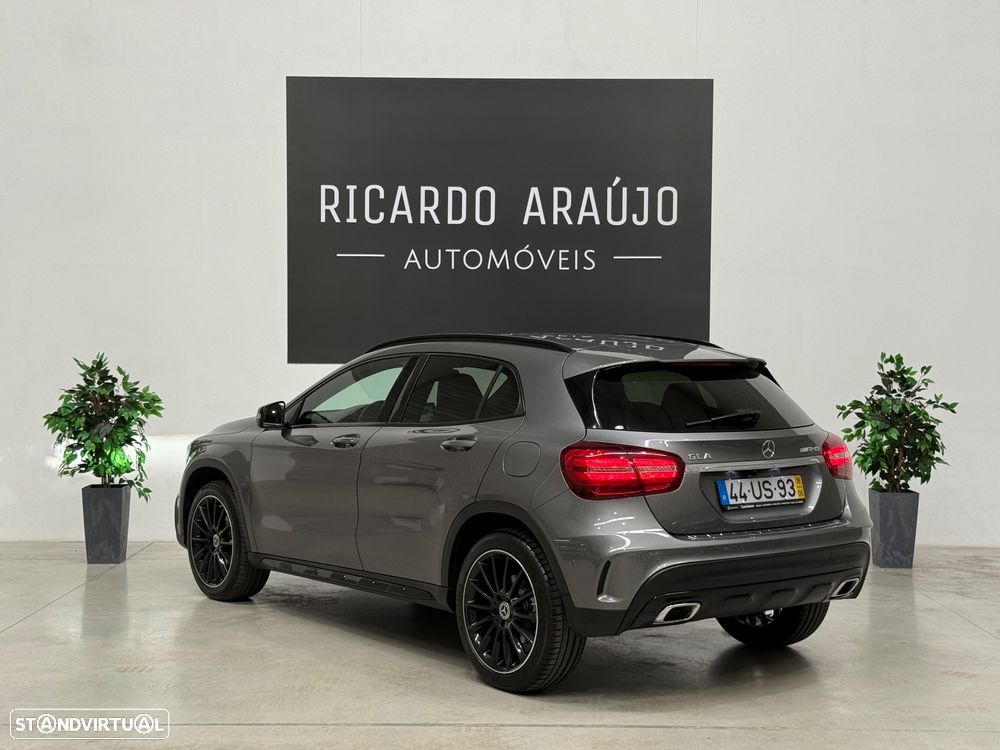 Mercedes-Benz GLA 180 d AMG Line - 3
