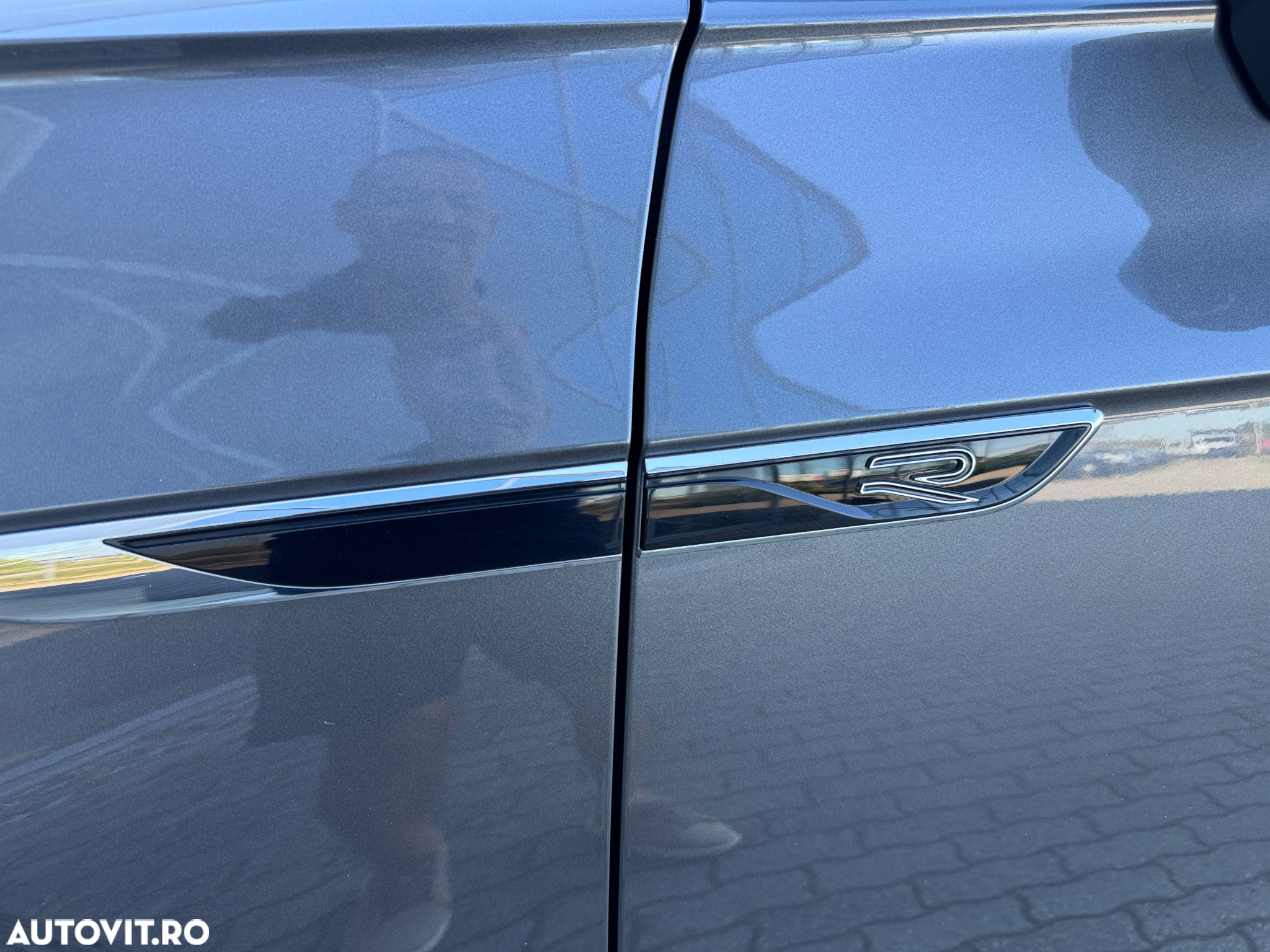 Volkswagen Touareg V6 TSI 4MOTION R-Line - 29